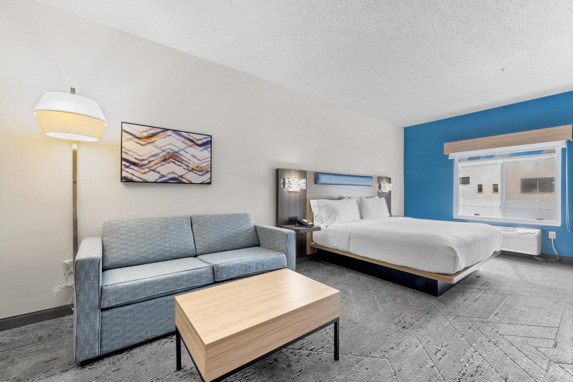 Holiday Inn Express Hartford-Newington By Ihg Екстериор снимка