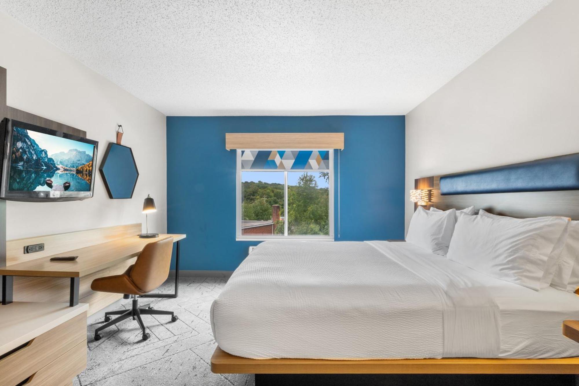 Holiday Inn Express Hartford-Newington By Ihg Екстериор снимка